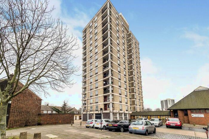 2 Bedroom Apartment To Rent In Queens Road West, London, E13