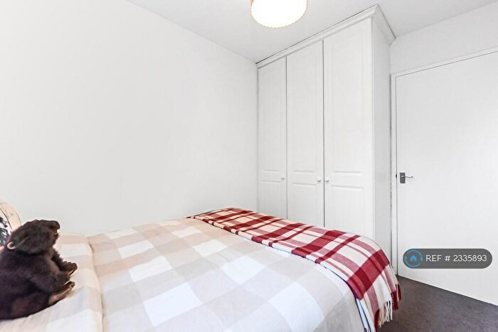 2 Bedroom Flat To Rent In Alan Hocken Way, London, E15