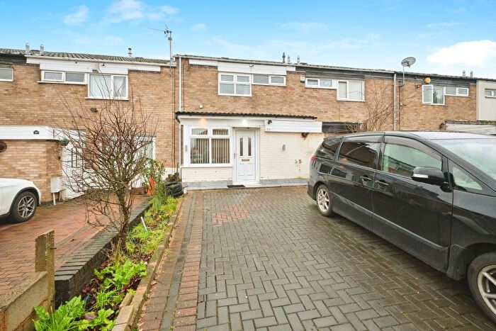 3 Bedroom Detached House For Sale In Ipstones Avenue, Birmingham, West Midlands, B33