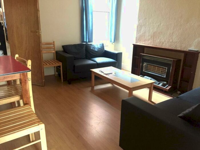 4 Bedroom Terraced House To Rent In Selly Hill Road, Selly Oak, Birmingham, B29