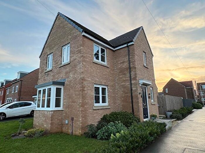 3 Bedroom House To Rent In Waudby Way, Hull, HU9