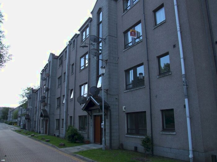 2 Bedroom Flat To Rent In Canal Place, The City Centre, Aberdeen, AB24