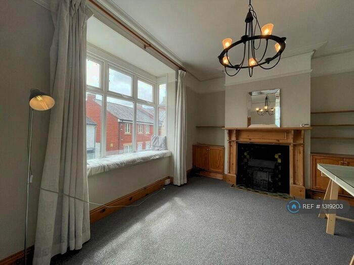 1 Bedroom Flat To Rent In Sparrow Hill, Loughborough, LE11