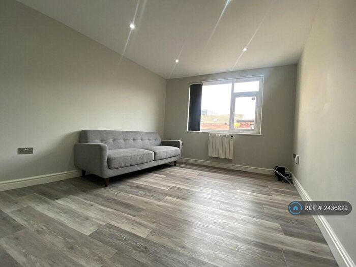 1 Bedroom Flat To Rent In Hall Gate, Doncaster, DN1
