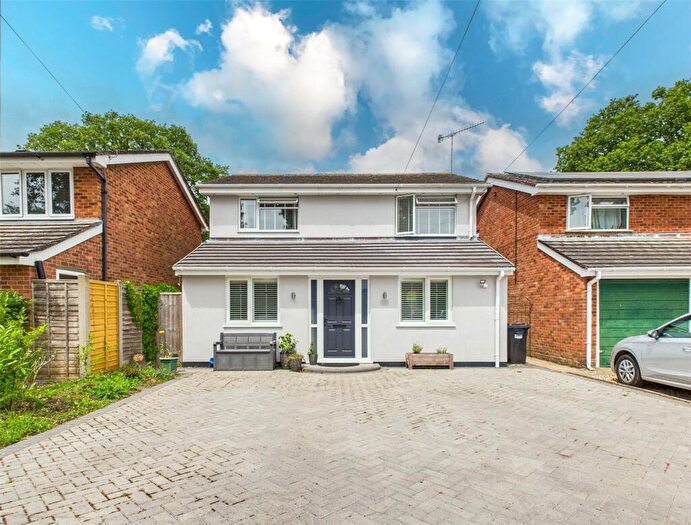 5 Bedroom Detached House For Sale In Colbourne Close, Bransgore, Christchurch, Dorset, BH23