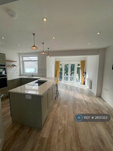 4 Bedroom Terraced House To Rent In Woodford Green, Woodford Green, IG8
