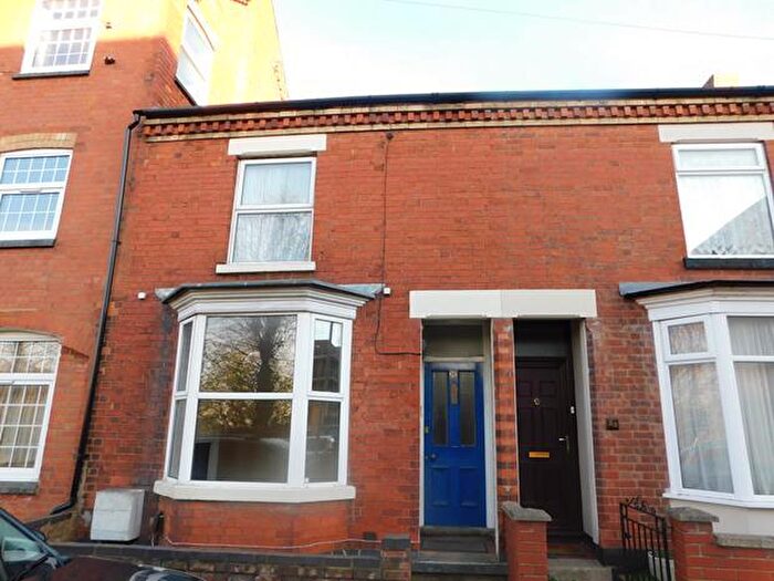 3 Bedroom Terraced House To Rent In North Street, Rushden, NN10