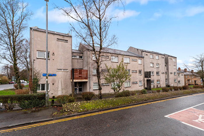 3 Bedroom Flat For Sale In Victoria Place, Station Road, Milngavie, G62