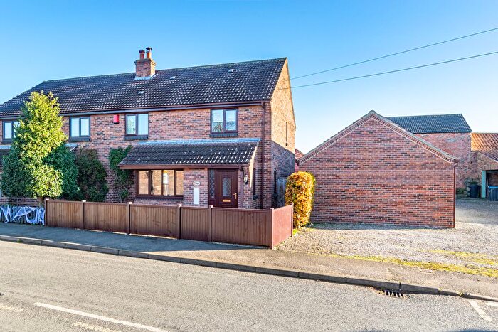 4 Bedroom Semi-Detached House For Sale In Sandhutton, Thirsk, YO7