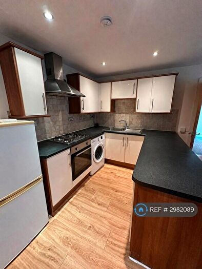 1 Bedroom Flat To Rent In St. Michaels Road, Northampton, NN1
