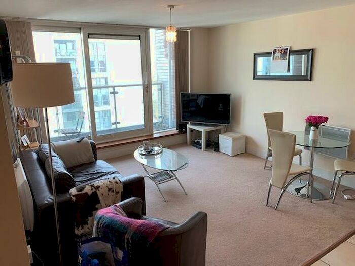 2 Bedroom Apartment To Rent In Alderney House, Cardiff, CF11