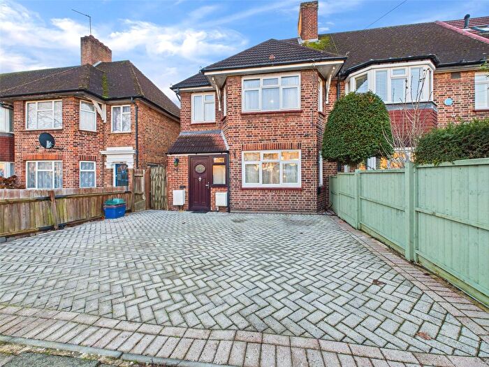 4 Bedroom End Terrace House To Rent In Syon Lane, Middlesex, TW7