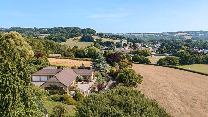 4 Bedroom Farm House For Sale In Wadley Hill, Uplyme, DT7