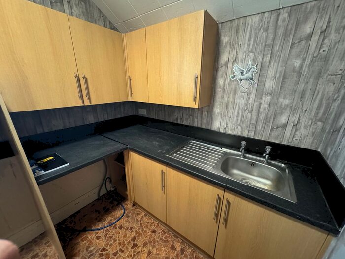 2 Bedroom Maisonette To Rent In Manchester Road, Blackpool, FY3