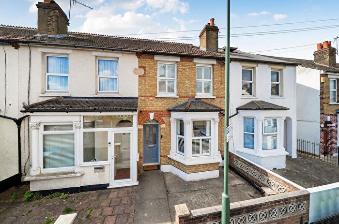 3 Bedroom Terraced House For Sale In Rowan Road, Bexleyheath, DA7