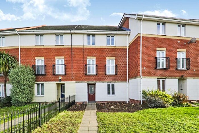 4 Bedroom Terraced House For Sale In Battery Road, London, SE28