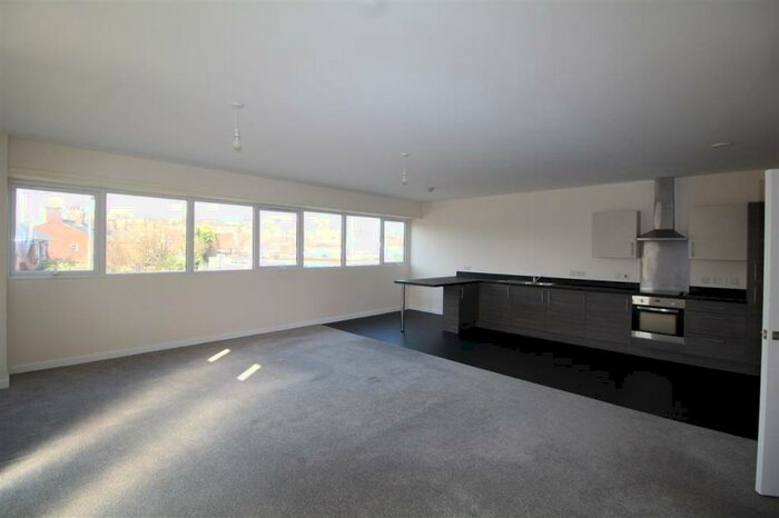 2 Bedroom Apartment To Rent In St Edmunds House, Rope Walk, Ipswich, IP4