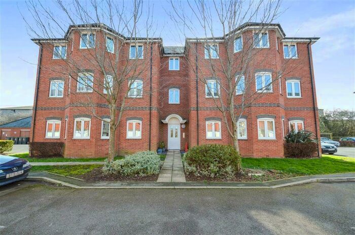 1 Bedroom Flat To Rent In Oake Woods, Gillingham, SP8