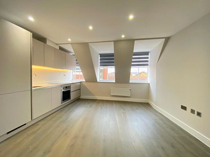 1 Bedroom Penthouse To Rent In Moulsham Street, Chelmsford, CM2