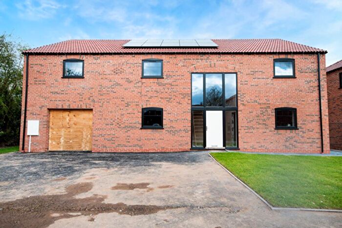 5 Bedroom Detached House For Sale In Station Road, Sturton-Le-Steeple, DN22