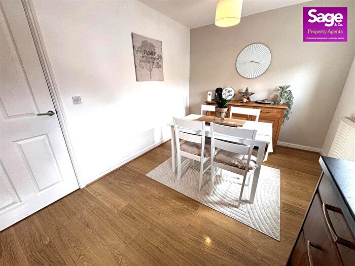 3 Bedroom Terraced House For Sale In Stonebridge Park, Croesyceiliog, Cwmbran, NP44