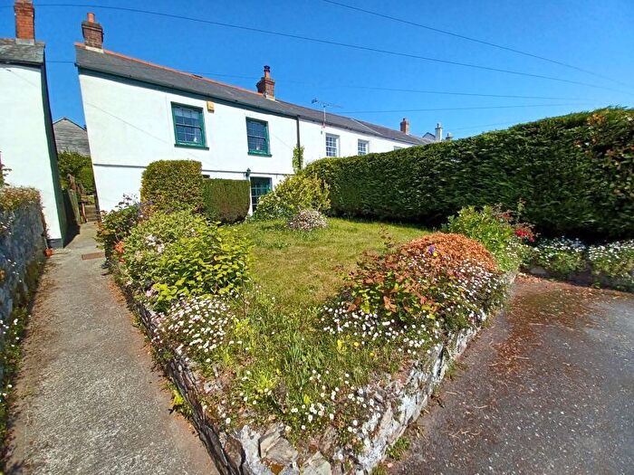 3 Bedroom Cottage To Rent In Church Road, Charlestown, PL25