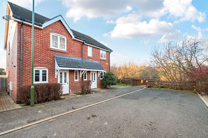 2 Bedroom Semi-Detached House For Sale In Meadow Close, Billingshurst, RH14