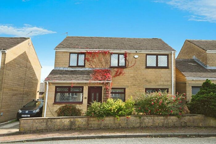 3 Bedroom Detached House For Sale In Walker Close, Grenoside, Sheffield, S35