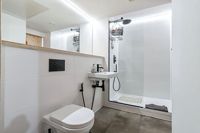 1 Bedroom Flat For Sale In Happy Walk, Leeds, West Yorkshire, LS9