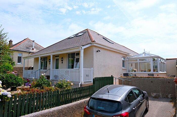 4 Bedroom Bungalow For Sale In Homelea, Torleven Road, Porthleven, TR13