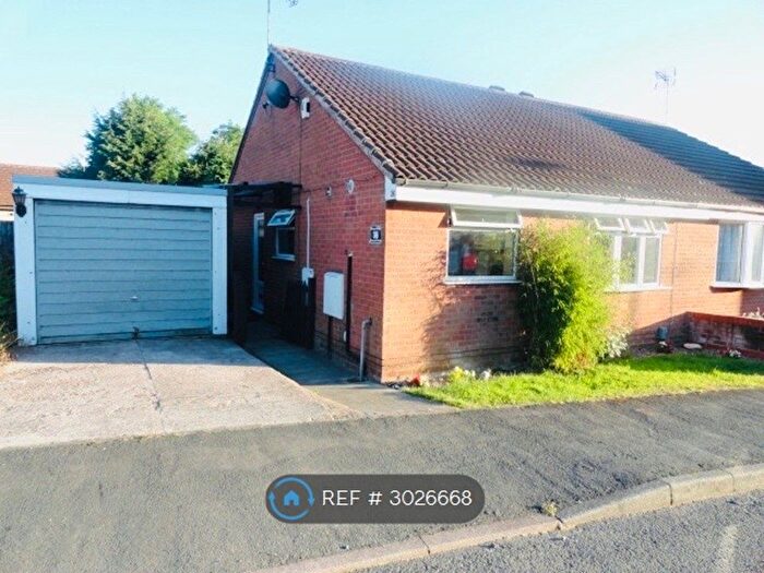 2 Bedroom Bungalow To Rent In Stoneywell Road, Leicester, LE4