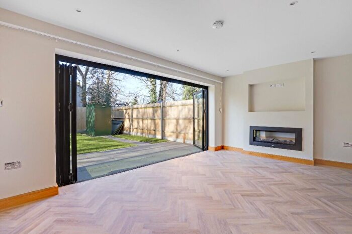 4 Bedroom End Of Terrace House To Rent In Coniston Road, Bromley, London, BR1