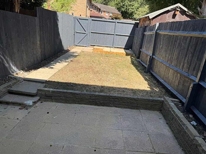 1 Bedroom End Of Terrace House To Rent In Studio Way, Borehamwood, WD6