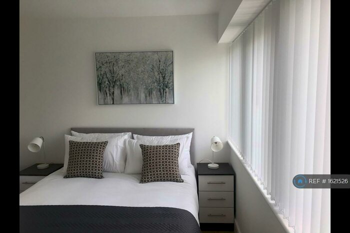 2 Bedroom Flat To Rent In Arrowhead House, Luton, LU4