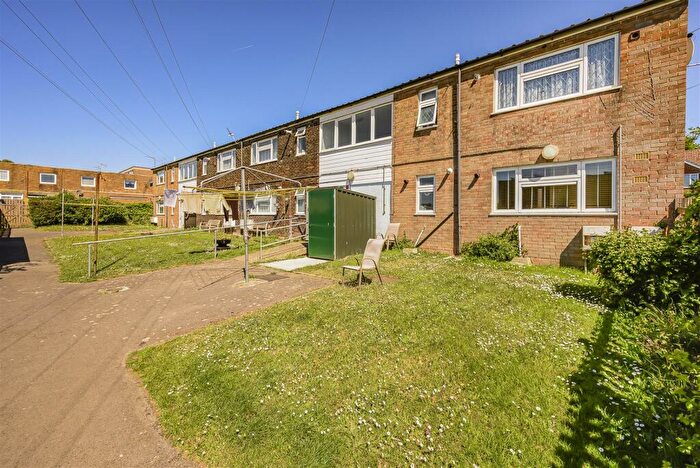 1 Bedroom Apartment For Sale In Totton Walk, Havant, PO9