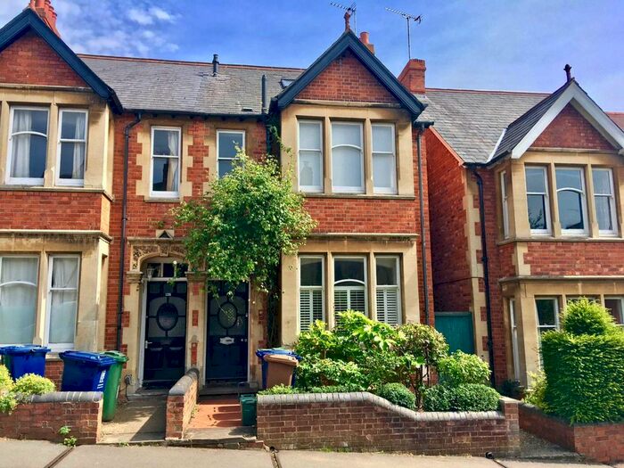 4 Bedroom Town House To Rent In Divinity Road, Oxford., OX4