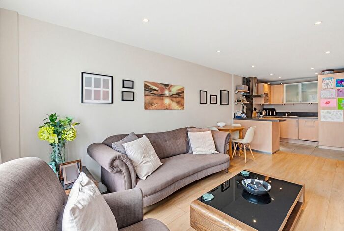 2 Bedroom Flat To Rent In Omega Building, Smugglers Way, London, SW18