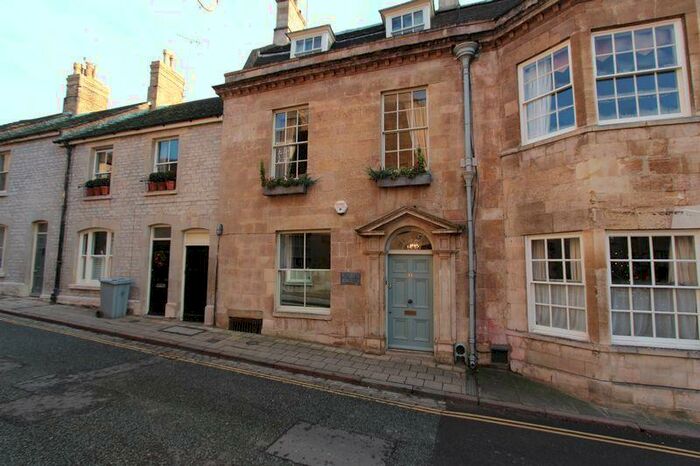 4 Bedroom Character Property To Rent In Maiden Lane, Stamford, PE9
