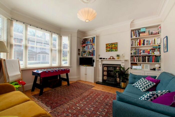 4 Bedroom Semi-Detached House To Rent In Vincent Road, Croydon, CR0