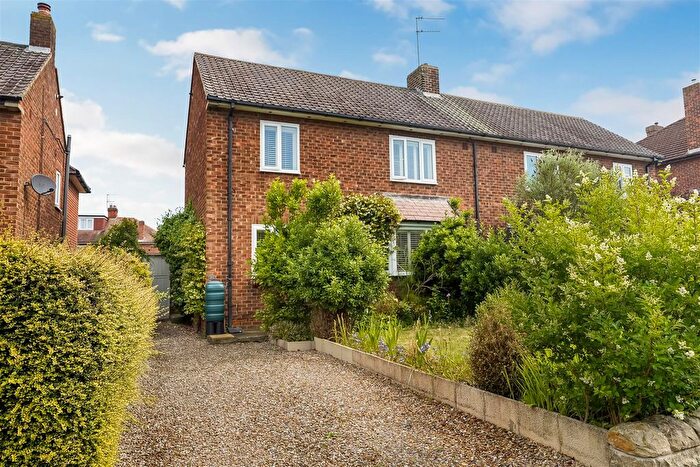3 Bedroom Semi Detached House For Sale In Glenfield Road, Darlington, DL3