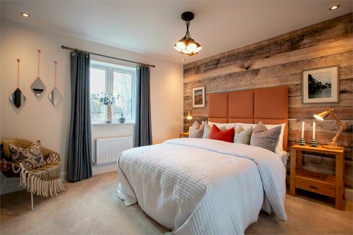 4 Bedroom Detached House For Sale In Thame Road, Longwick, HP27