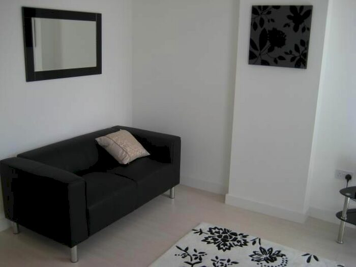 Studio To Rent In Ingram Street, Holbeck, Leeds, LS11