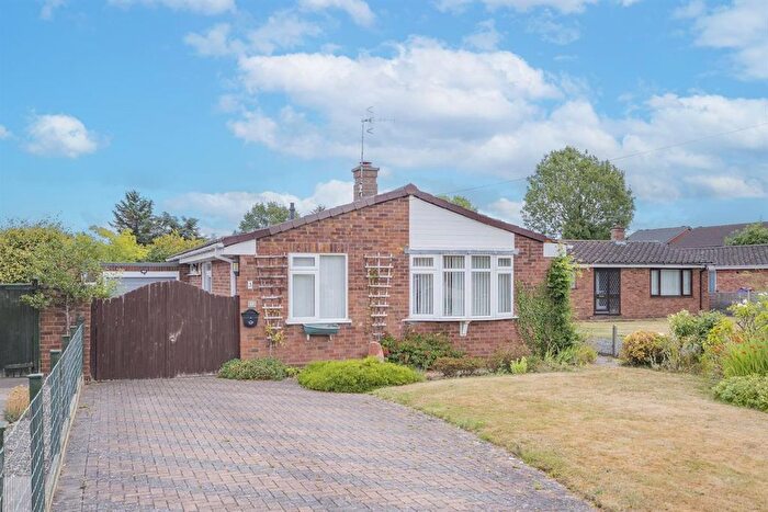 3 Bedroom Bungalow For Sale In Coppice Close, Malvern, Worcestershire, WR14