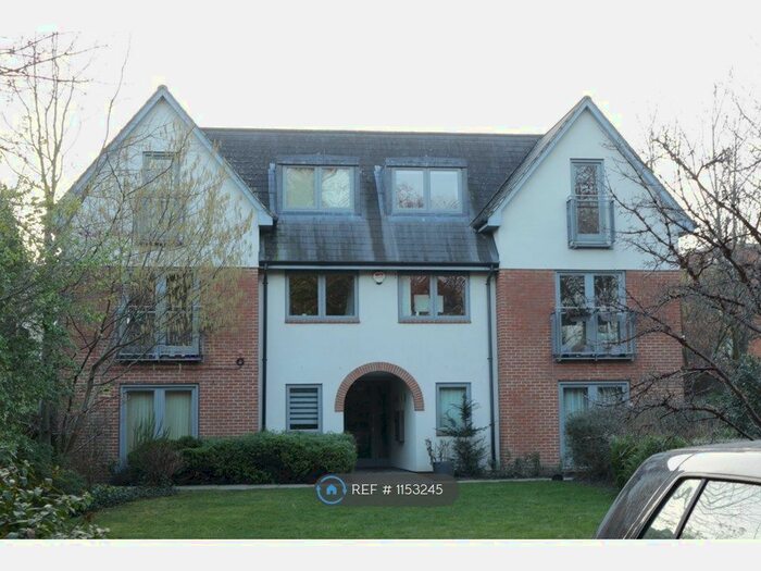 2 Bedroom Flat To Rent In Plaistow Lane, Bromley, BR1