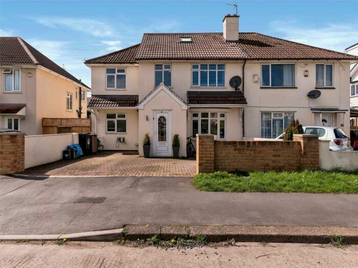 4 Bedroom Semi-Detached House To Rent In Landseer Avenue, Lockleaze, Bristol, BS7