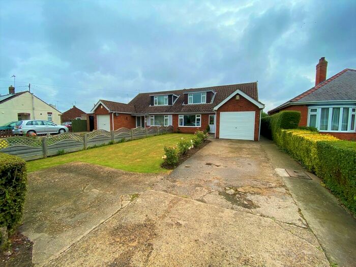 3 Bedroom Semi-Detached House To Rent In Wyberton Low Road, Boston, PE21