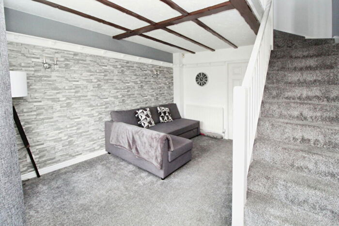 2 Bedroom Semi-Detached House For Sale In Turner Close, Ryton, NE40