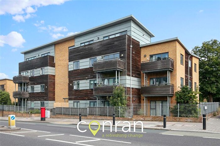 2 Bedroom Apartment To Rent In Charlton Road, Charlton, SE7