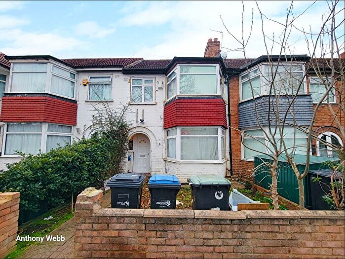 3 Bedroom Terraced House To Rent In Harrington Terrace, Edmonton, N18
