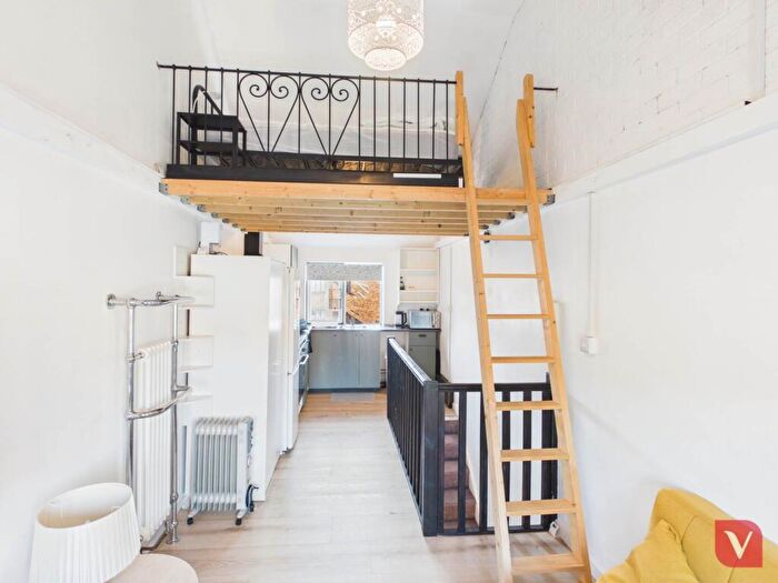 1 Bedroom Apartment To Rent In Morebath Grove, Furzton, MK4